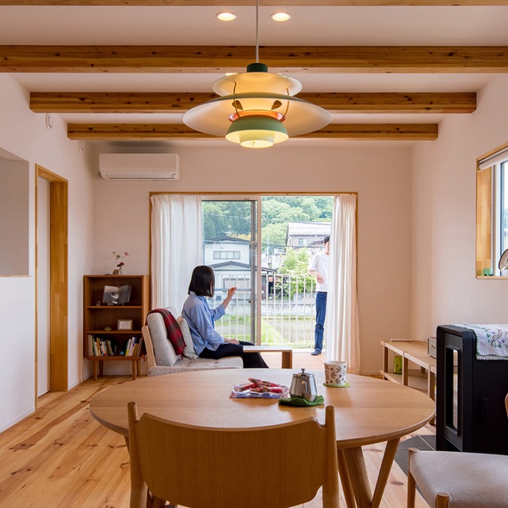 「蔵王の風景を暮らしに取り込む、心地よい2階リビングの住まい」 施工事例｜inSTYLE - 新しい暮らしの提案