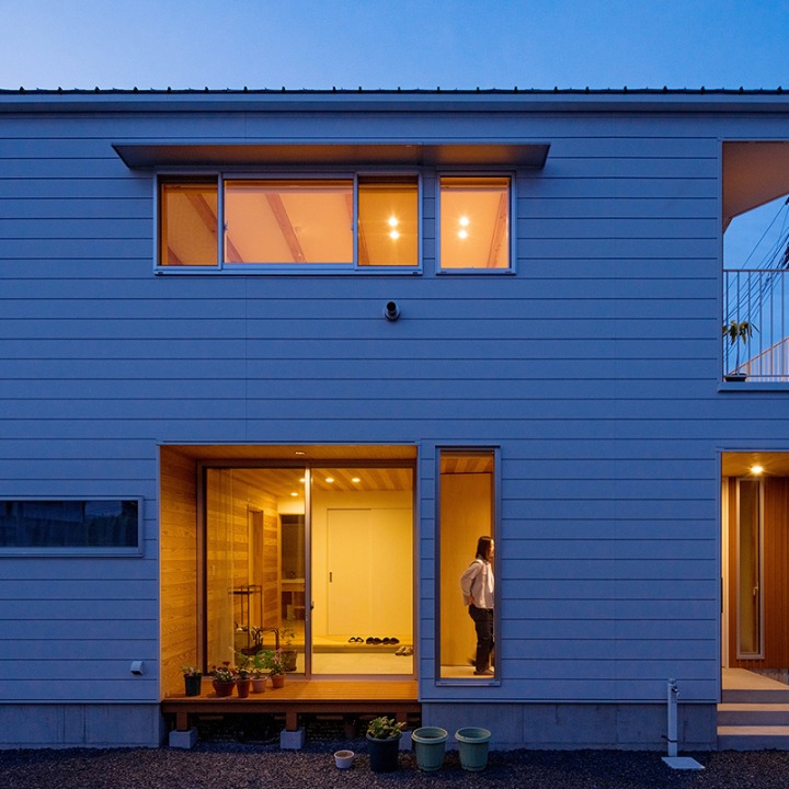 「蔵王の風景を暮らしに取り込む、心地よい2階リビングの住まい」 施工事例｜inSTYLE - 新しい暮らしの提案